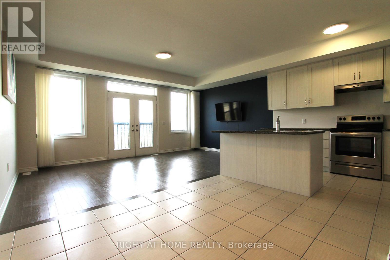 67 Puisaya Drive, Richmond Hill, Ontario  L4E 1L2 - Photo 12 - N13206306