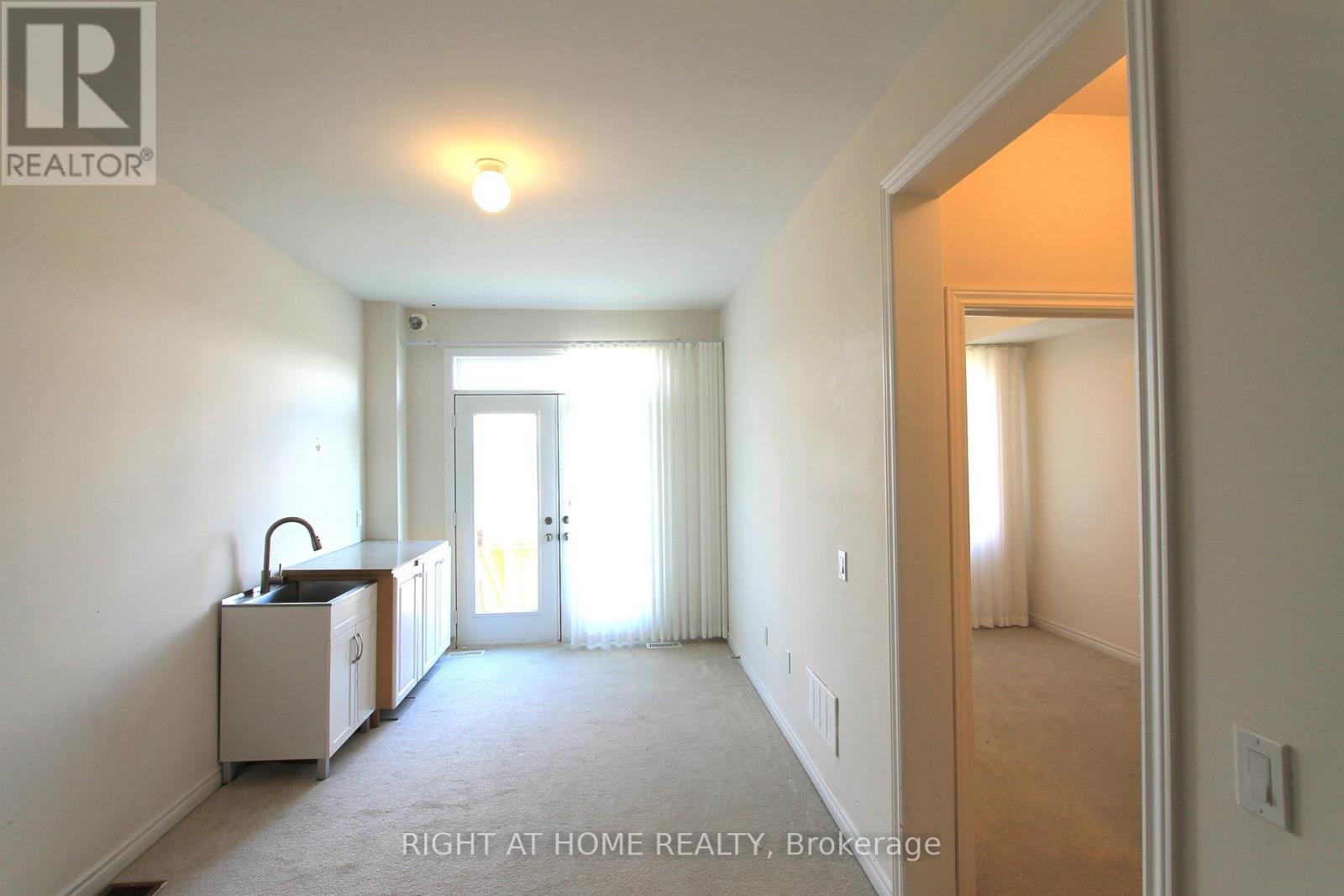 67 Puisaya Drive, Richmond Hill, Ontario  L4E 1L2 - Photo 31 - N13206306