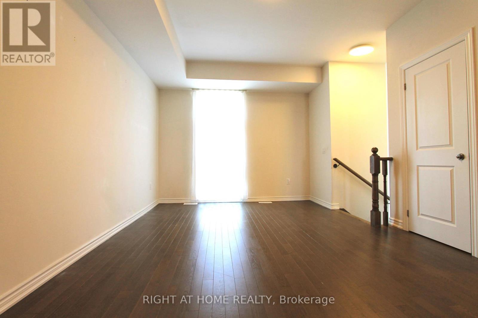 67 Puisaya Drive, Richmond Hill, Ontario  L4E 1L2 - Photo 5 - N13206306