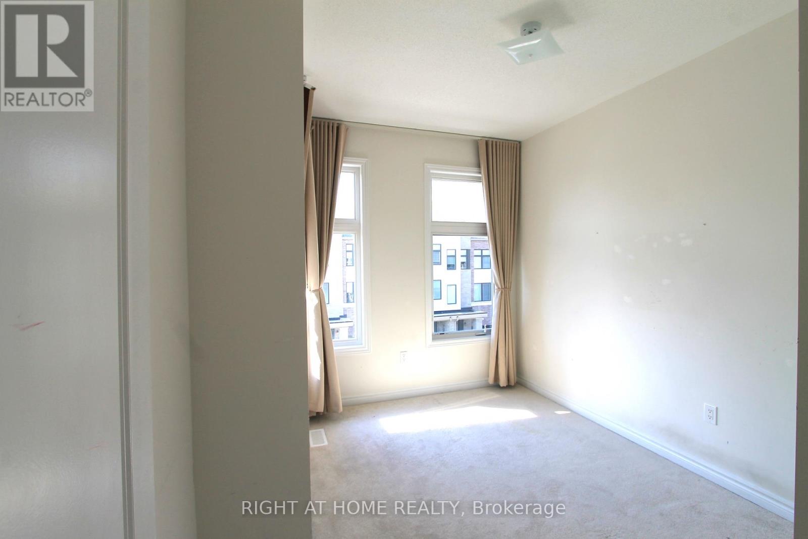 67 Puisaya Drive, Richmond Hill, Ontario  L4E 1L2 - Photo 29 - N13206306
