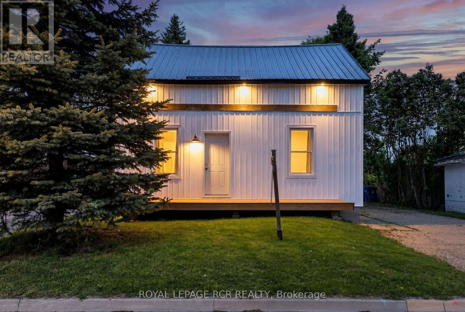 170 YOUNG STREET, Southgate, Ontario