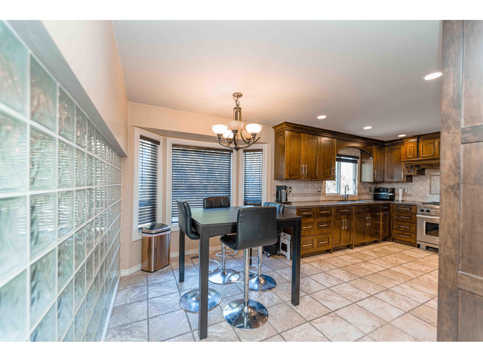 32155 Clinton Avenue, Abbotsford, British Columbia  V2T 5B5 - Photo 16 - R3129388