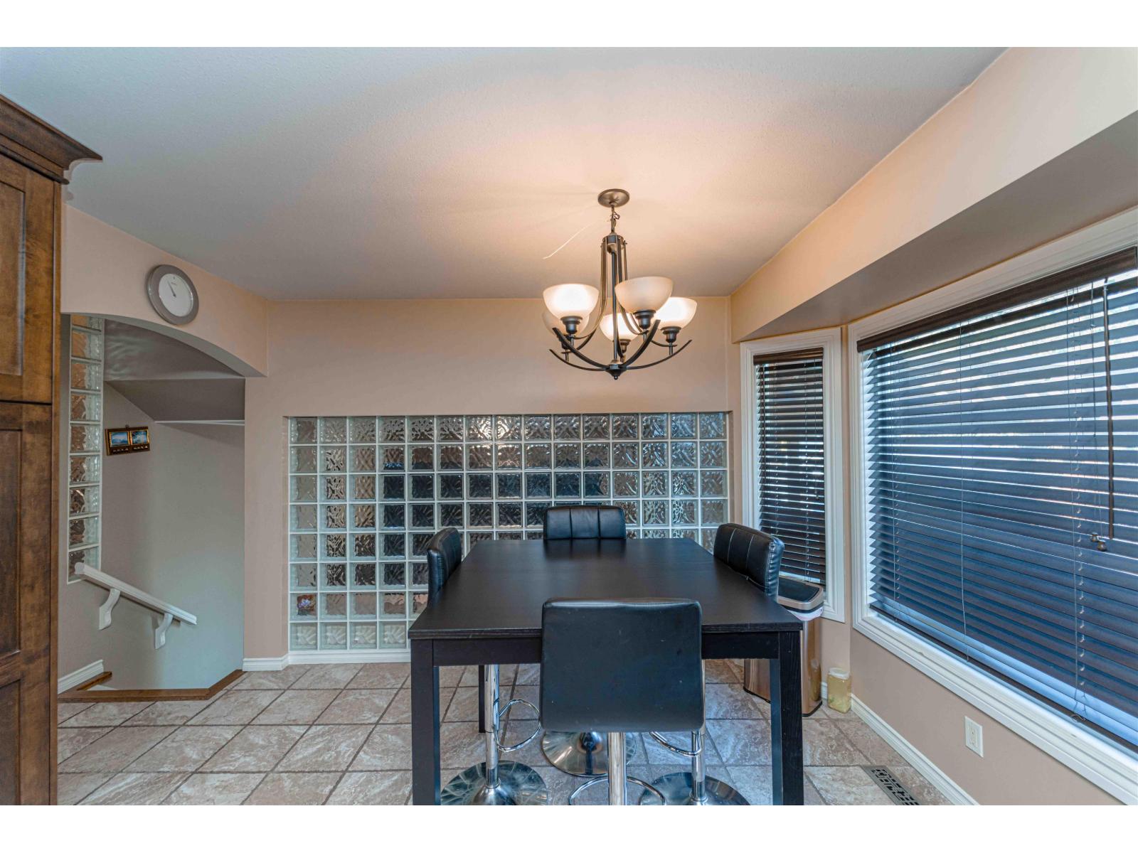 32155 Clinton Avenue, Abbotsford, British Columbia  V2T 5B5 - Photo 15 - R3129388