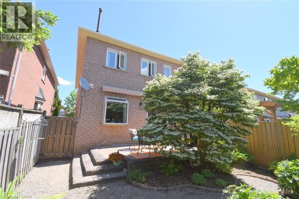 27 Harnesworth Crescent, Waterdown, Ontario  L8B 0J3 - Photo 32 - 40833735