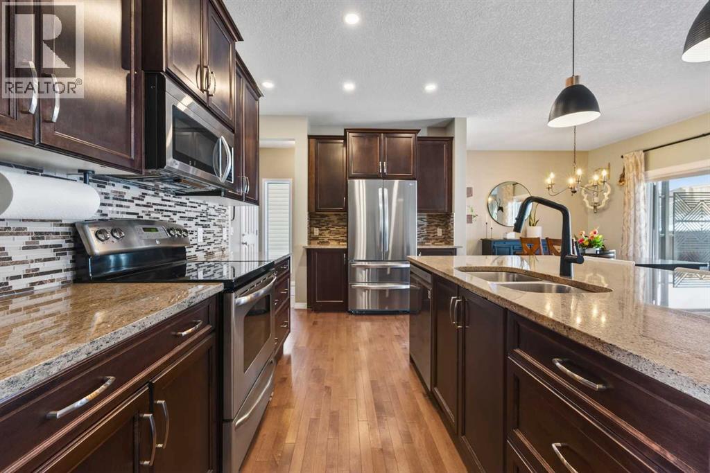 183 Reunion Grove Nw, Airdrie, Alberta  T4B 0Z3 - Photo 5 - A2314108