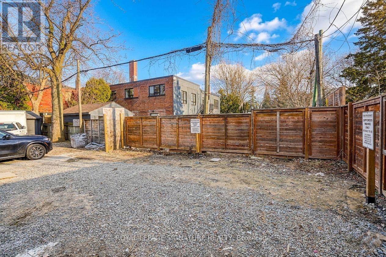 2 - 252 Annette Street, Toronto, Ontario  M6P 1R1 - Photo 5 - W13214234