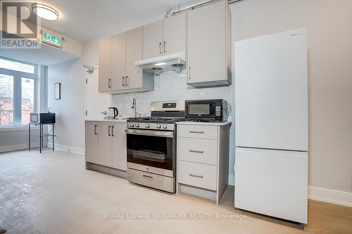 2 - 252 Annette Street, Toronto, Ontario  M6P 1R1 - Photo 8 - W13214234