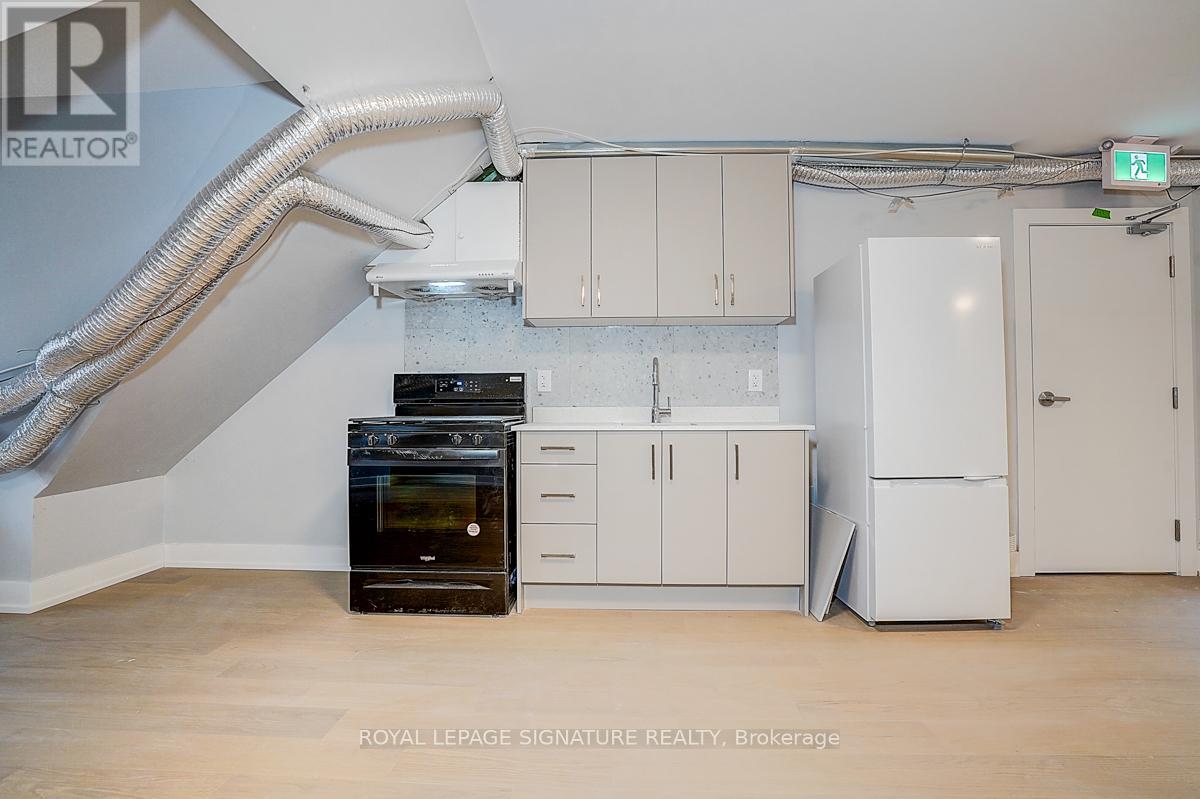 5 - 252 Annette Street, Toronto, Ontario  M6P 1R1 - Photo 11 - W13214258
