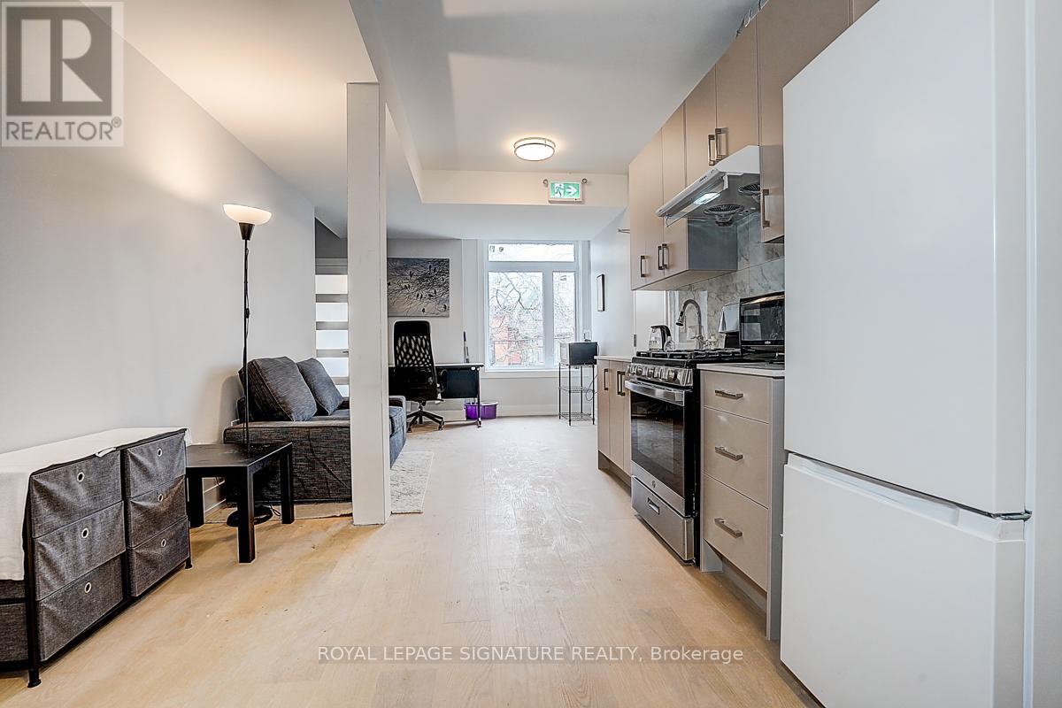 2 - 252 Annette Street, Toronto, Ontario  M6P 1R1 - Photo 9 - W13214234