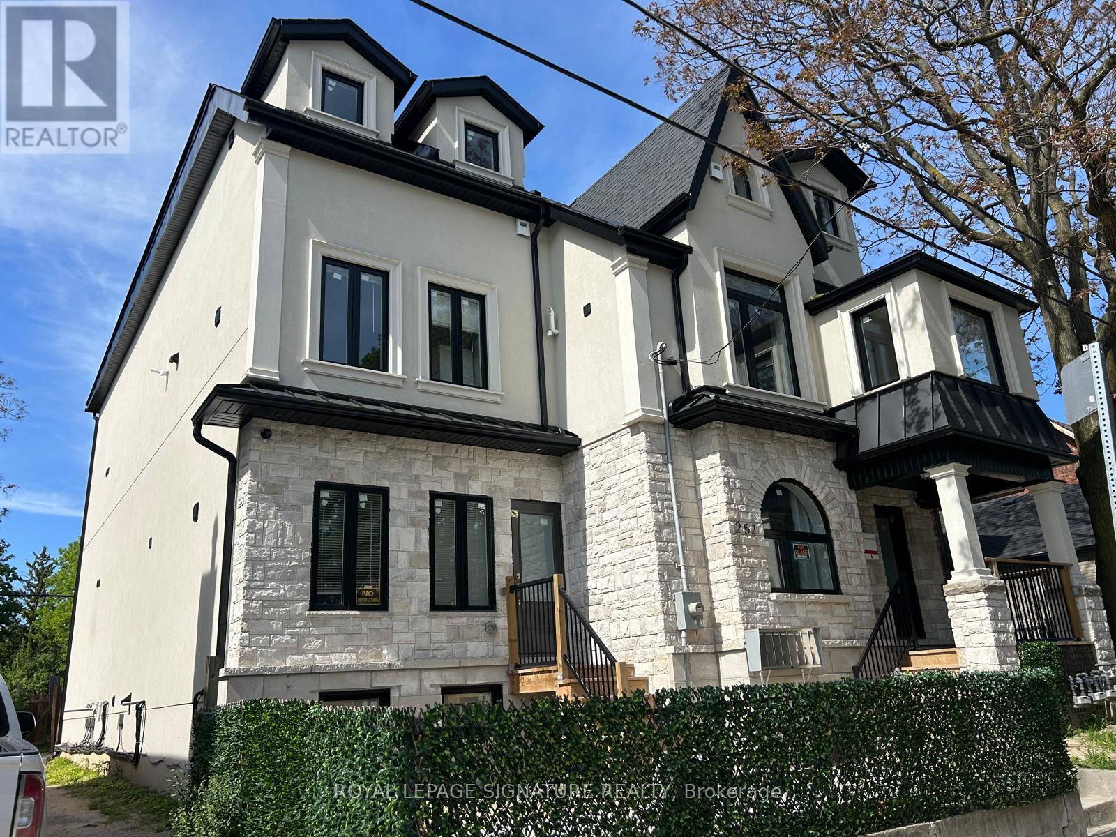 4 - 252 Annette Street, Toronto, Ontario  M6P 1R1 - Photo 18 - W13214332