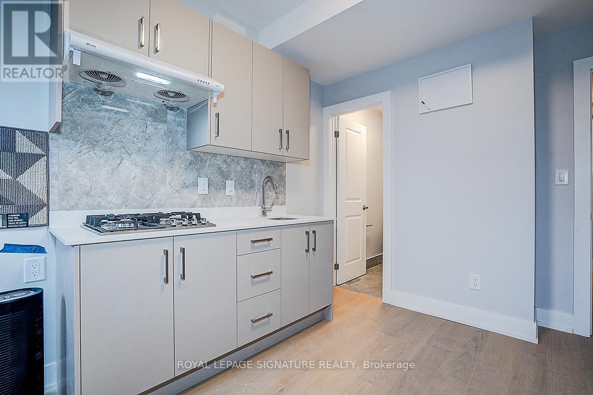6 - 252 Annette Street, Toronto, Ontario  M6P 1R1 - Photo 11 - W13214352