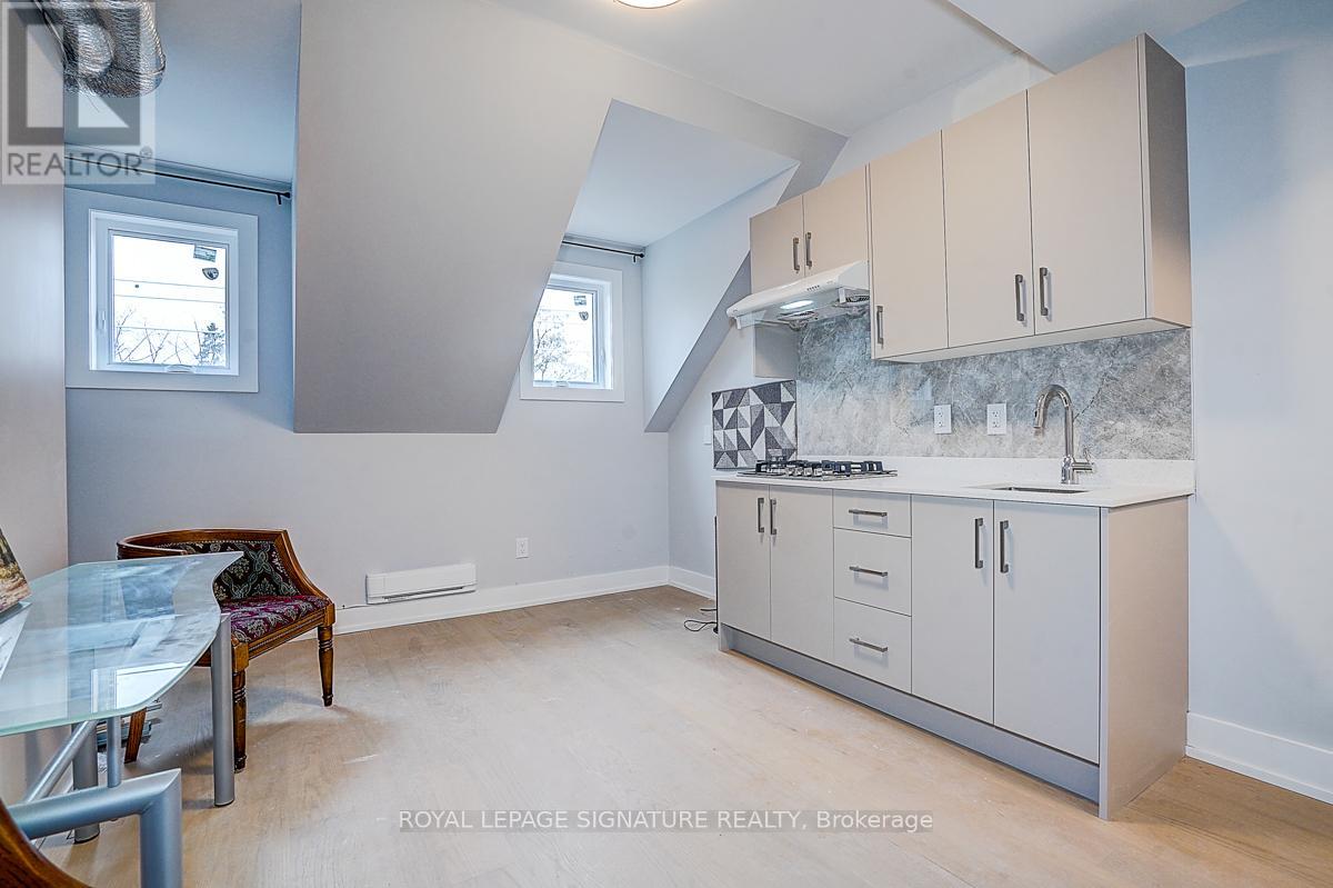 6 - 252 Annette Street, Toronto, Ontario  M6P 1R1 - Photo 9 - W13214352