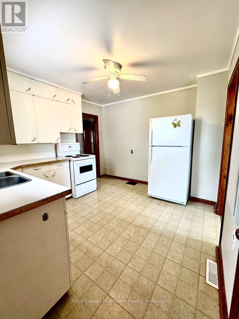 886d Grills Road, Quinte West, Ontario  K8N 4Z5 - Photo 5 - X13216584