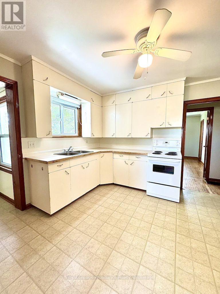 886d Grills Road, Quinte West, Ontario  K8N 4Z5 - Photo 6 - X13216584