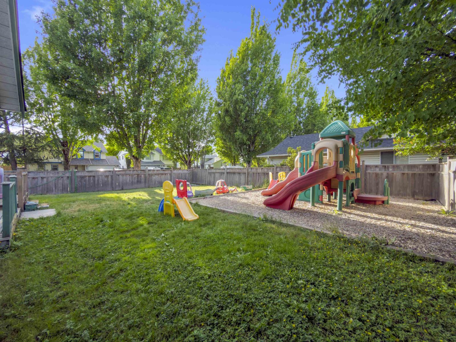 17209 62a Ave, Surrey, British Columbia  V3S 6V6 - Photo 9 - R3126464