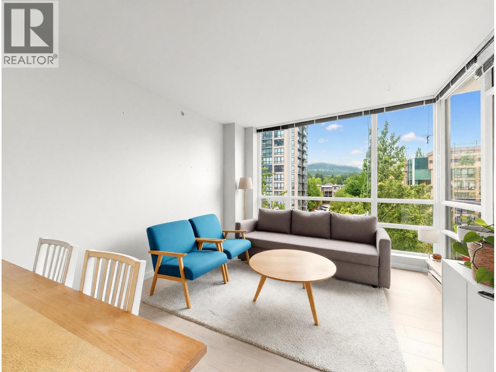 605 2968 Glen Drive, Coquitlam, British Columbia  V3B 0C4 - Photo 6 - R3129725