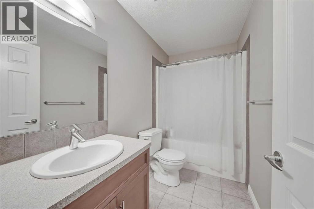 196 Hawkmere Way, Chestermere, Alberta  T1X 0C9 - Photo 17 - A2306632