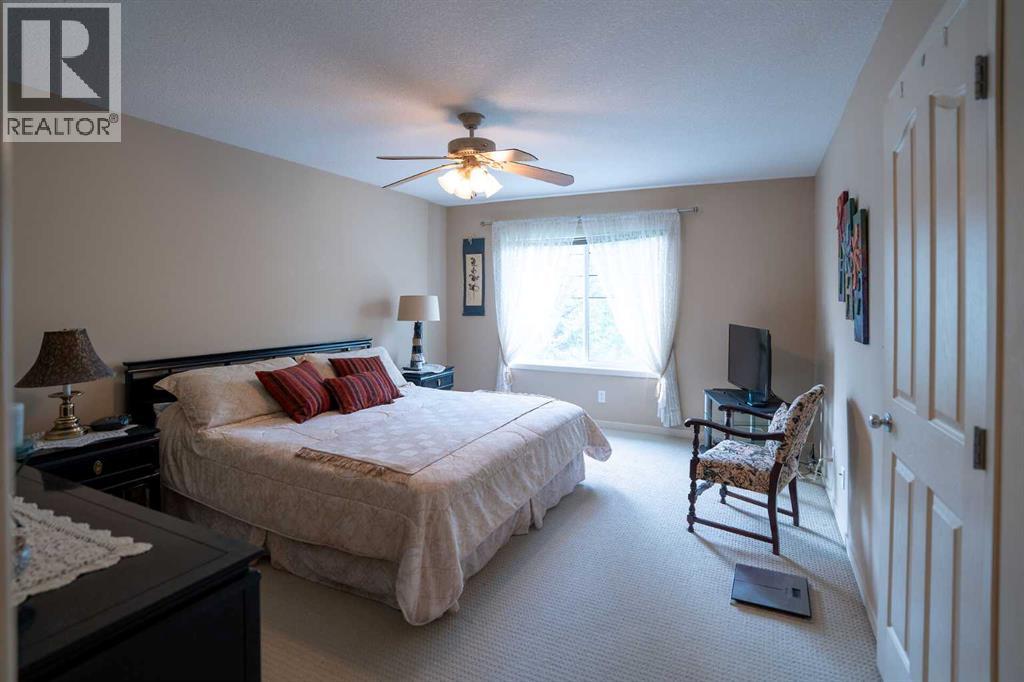 22 Rockyvalley Villas NW, Calgary, Alberta  T3G 5X3 - Photo 18 - A2314192