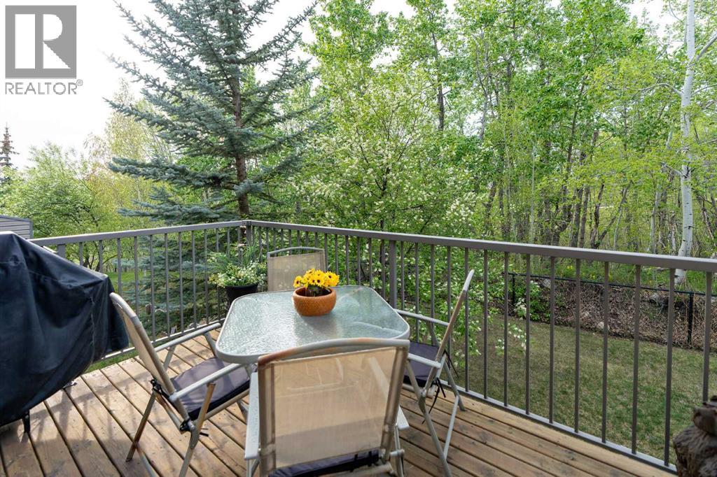 22 Rockyvalley Villas NW, Calgary, Alberta  T3G 5X3 - Photo 10 - A2314192