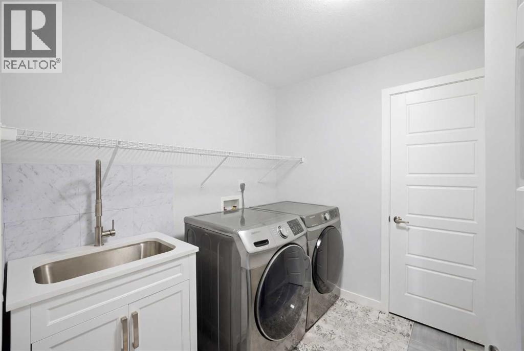 1153 Chinook Gate Bay Sw, Airdrie, Alberta  T4B 5J1 - Photo 28 - A2315700