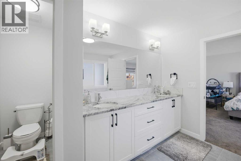 1153 Chinook Gate Bay Sw, Airdrie, Alberta  T4B 5J1 - Photo 25 - A2315700
