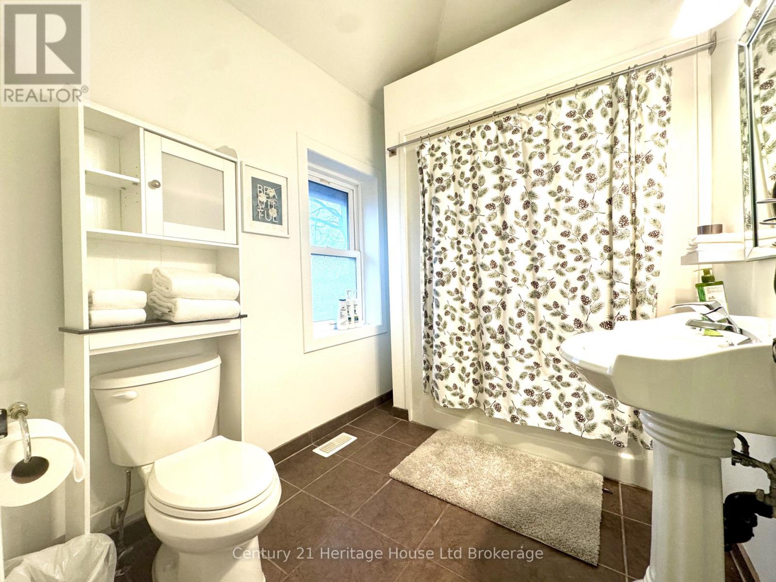 5138 Willmott Street, Niagara Falls, Ontario L2E 2A3 - Photo 28 - X12852758