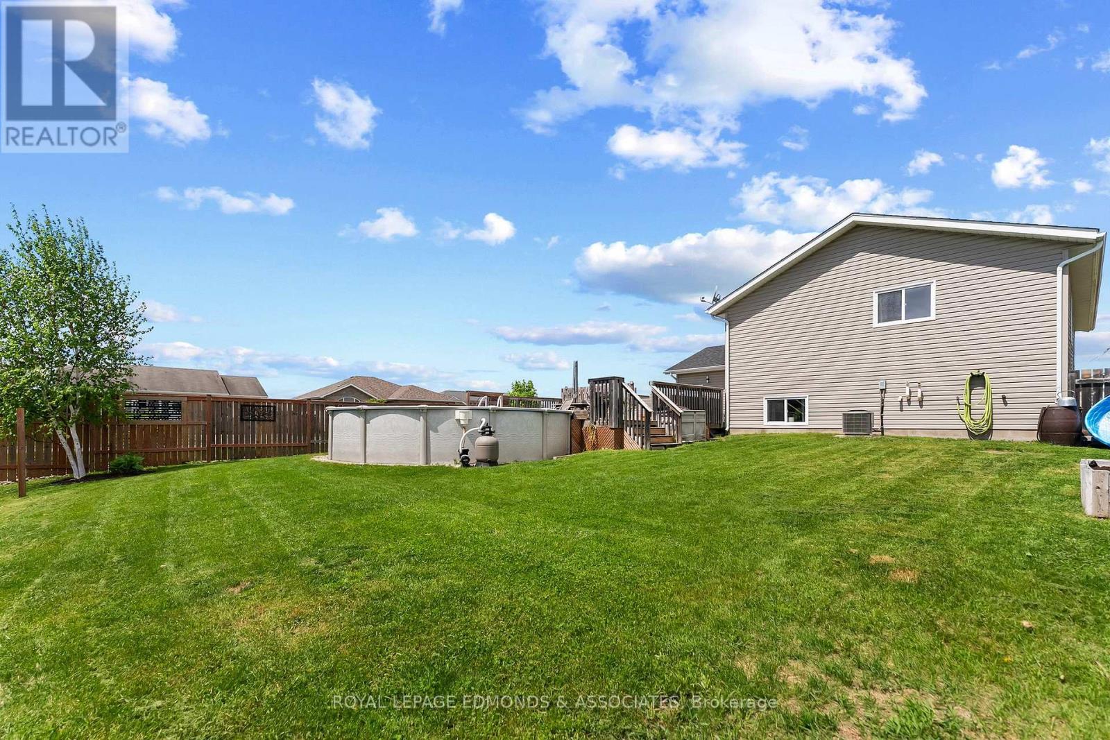 621 Johnston Crescent, Pembroke, Ontario K8A 0C3 - Photo 38 - X13216546