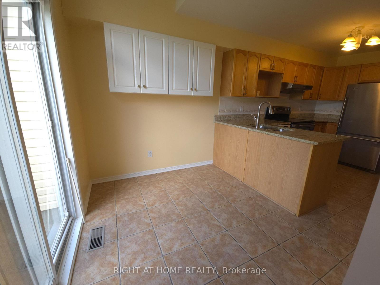 142 Lilibet Cres Crescent E, Ottawa, Ontario K1V 2A1 - Photo 8 - X13216372