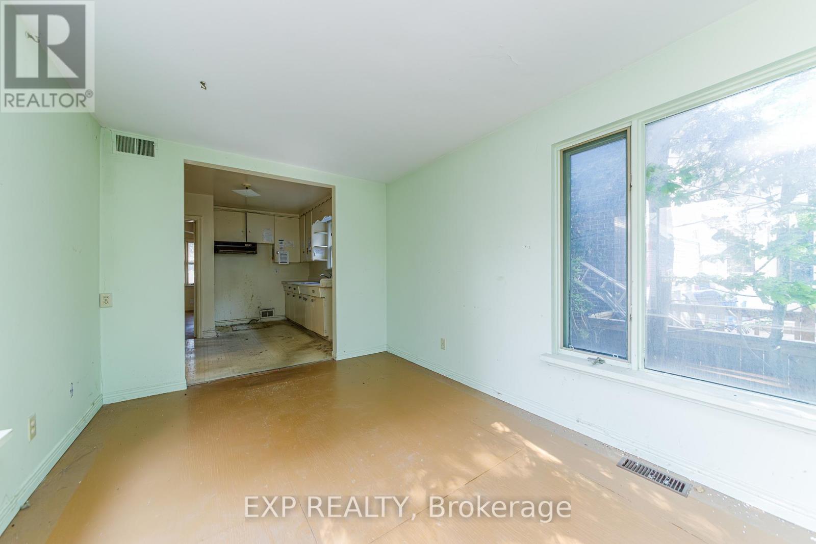 252 Woodroffe Avenue, Ottawa, Ontario K2A 3V4 - Photo 6 - X13216382