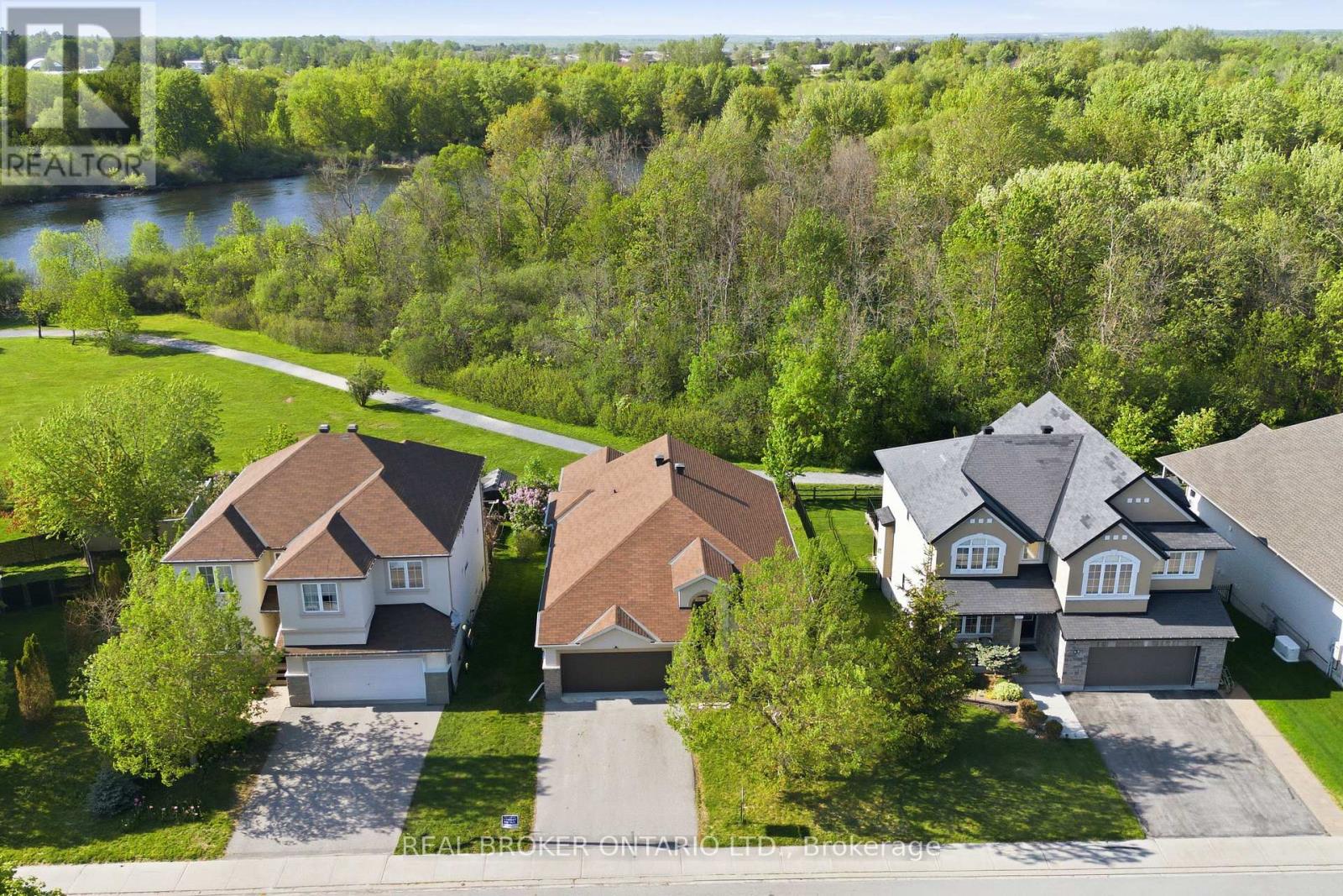 51 WATERSIDE DRIVE, Carleton Place, Ontario