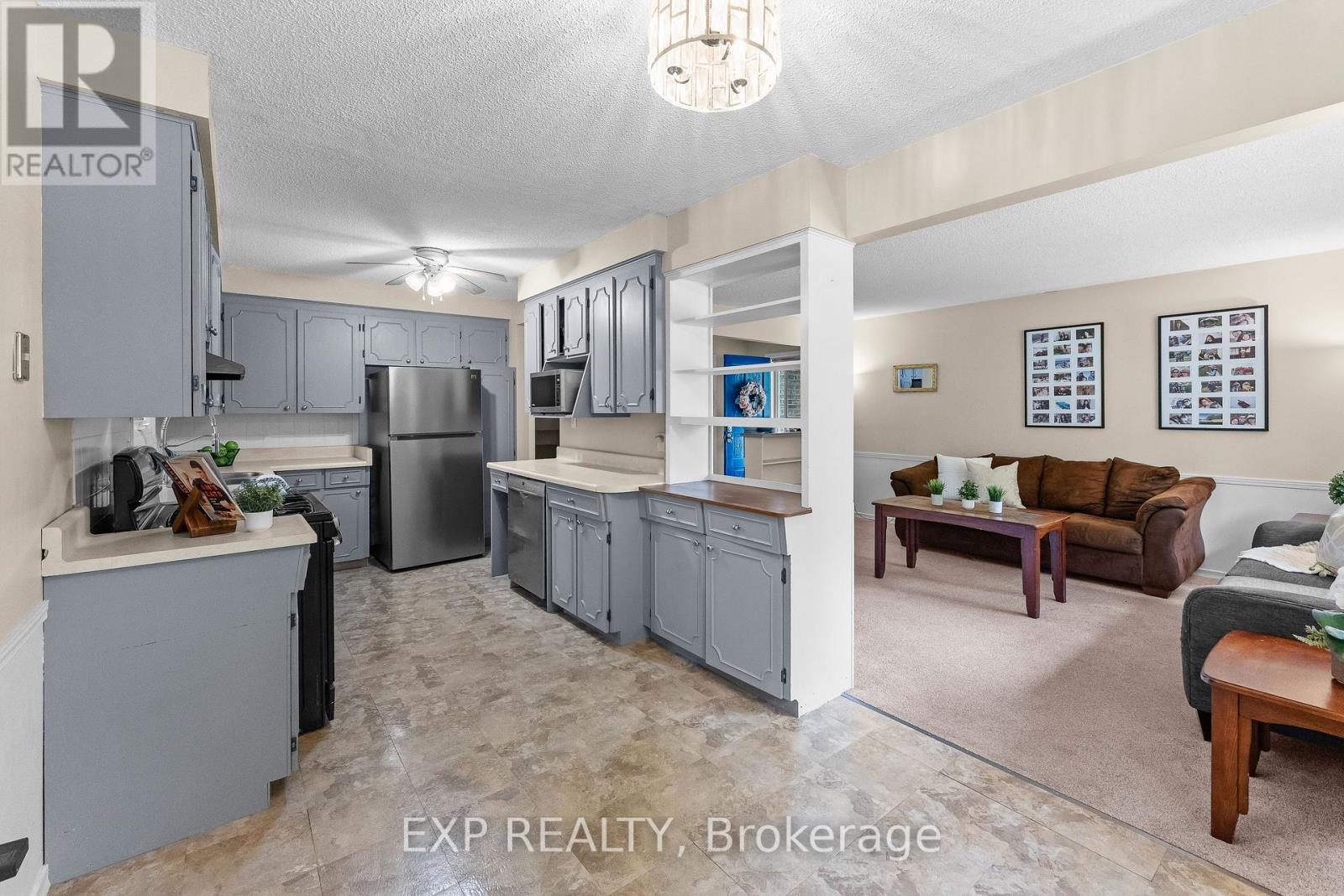 11 Abraham Drive, St. Catharines, Ontario  L2M 6K7 - Photo 6 - X13216370