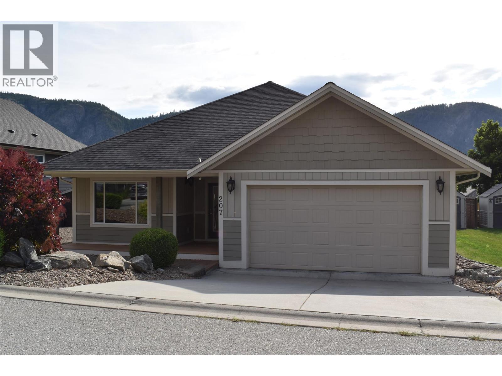 4400 McLean Creek Road Unit# 207, okanagan falls, British Columbia