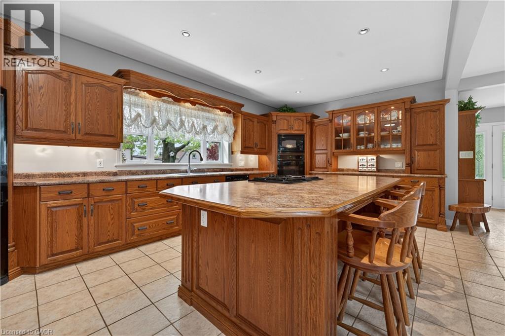 136 Mountain Street, Grimsby, Ontario  L3M 4E7 - Photo 6 - 40834881