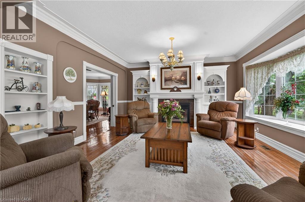 136 Mountain Street, Grimsby, Ontario  L3M 4E7 - Photo 8 - 40834881