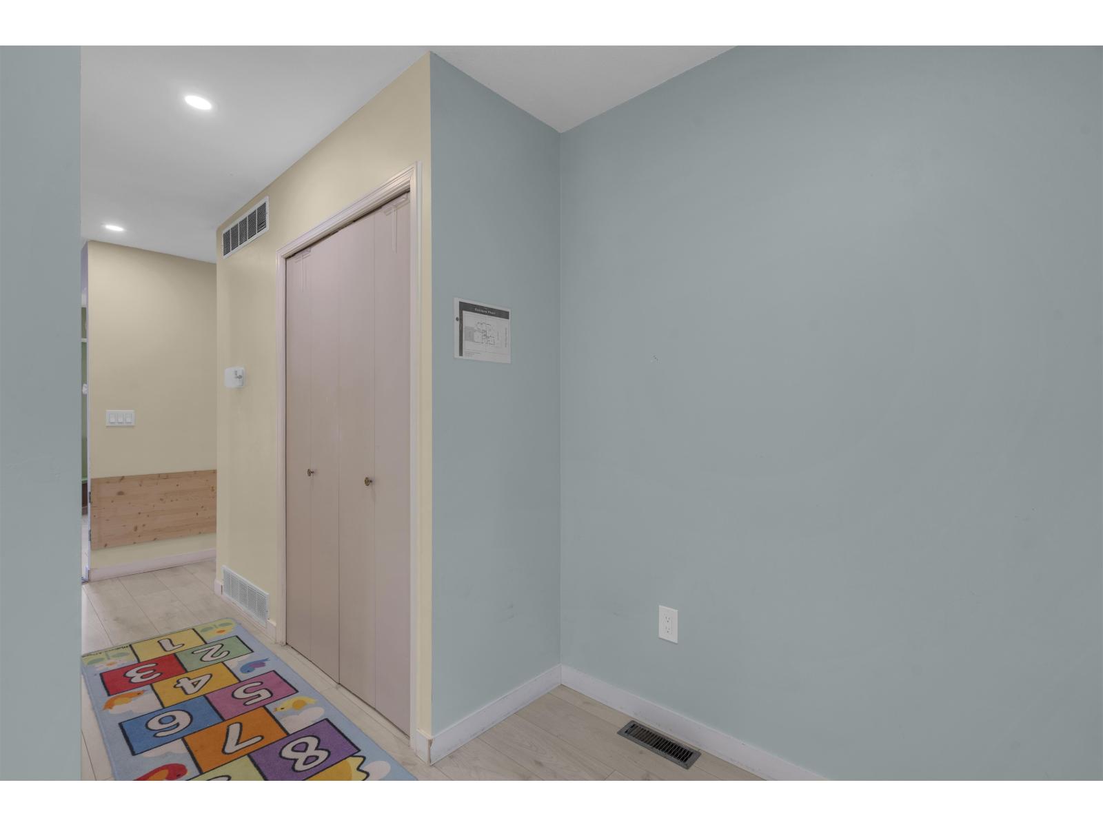 17209 62a Ave, Surrey, British Columbia  V3S 6V6 - Photo 14 - R3126464