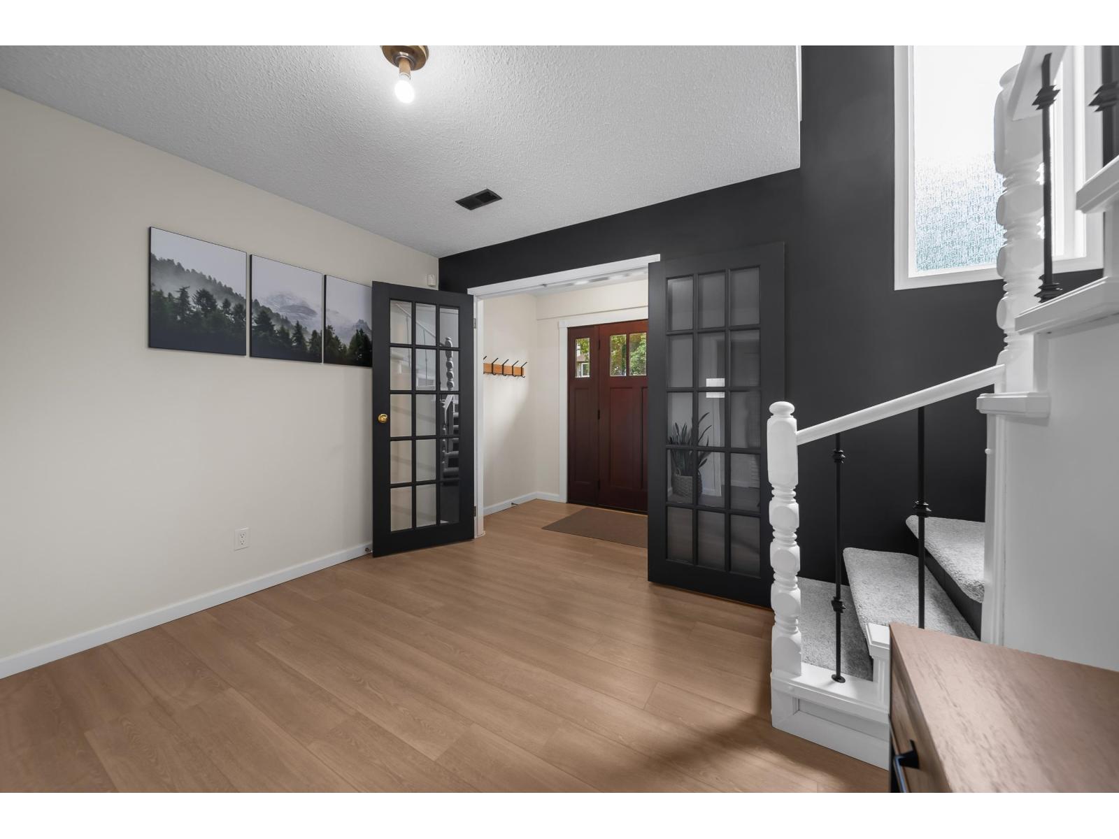35061 High Drive, Abbotsford, British Columbia  V2S 2X7 - Photo 3 - R3129101