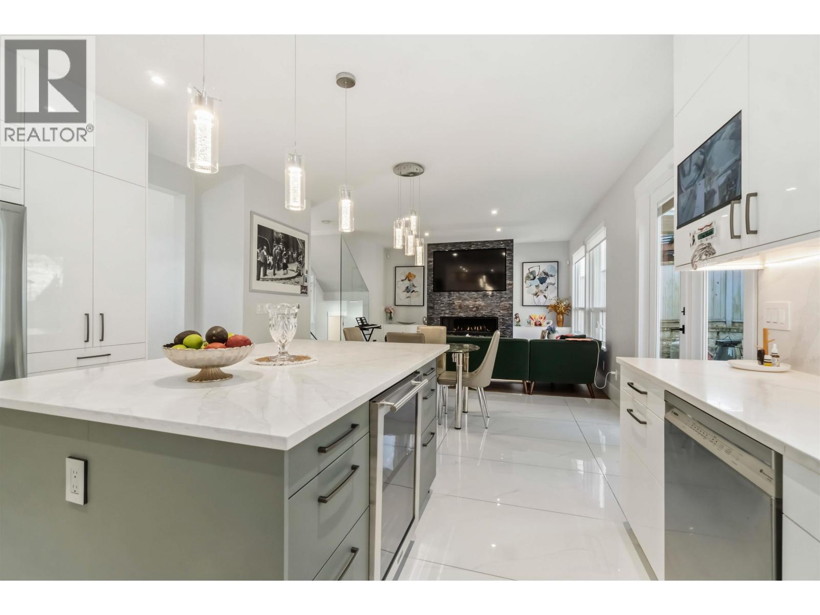 108 Sycamore Drive, Port Moody, British Columbia  V3H 0A8 - Photo 9 - R3129760