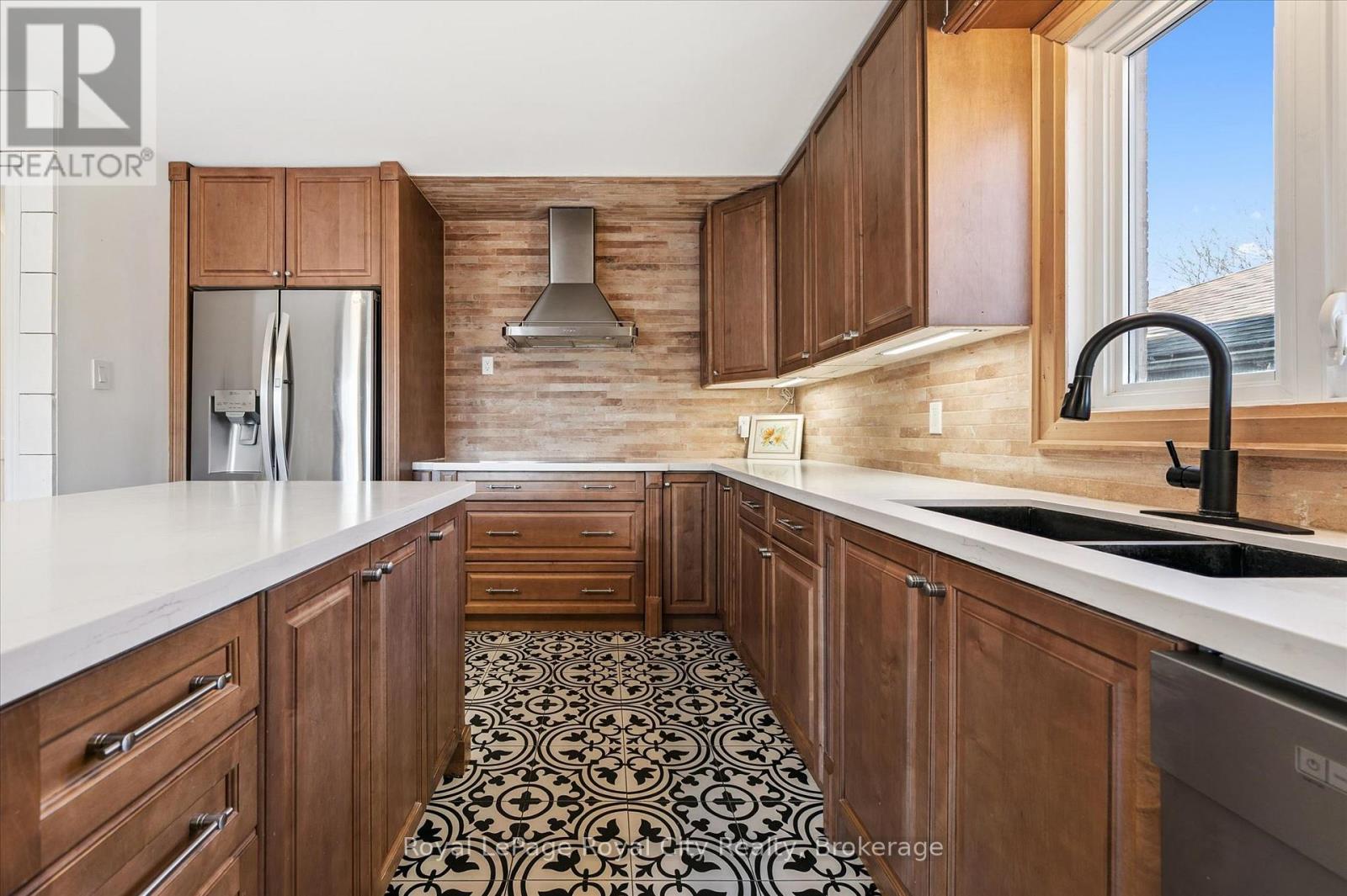 20 Darby Road, Guelph, Ontario  N1K 1R4 - Photo 6 - X13216378