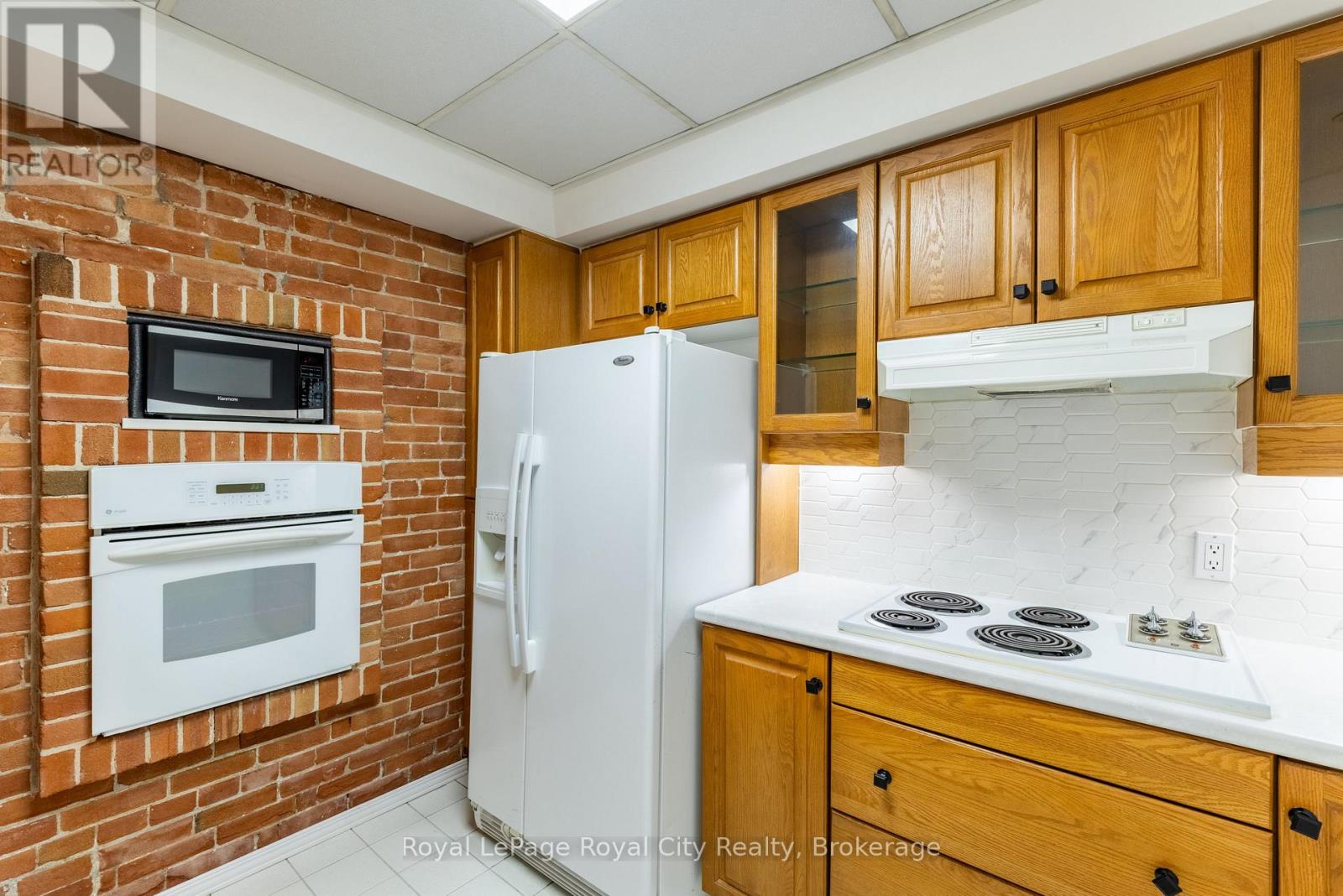 101 - 57 Suffolk Street W, Guelph, Ontario N1H 2J1 - Photo 4 - X13216432