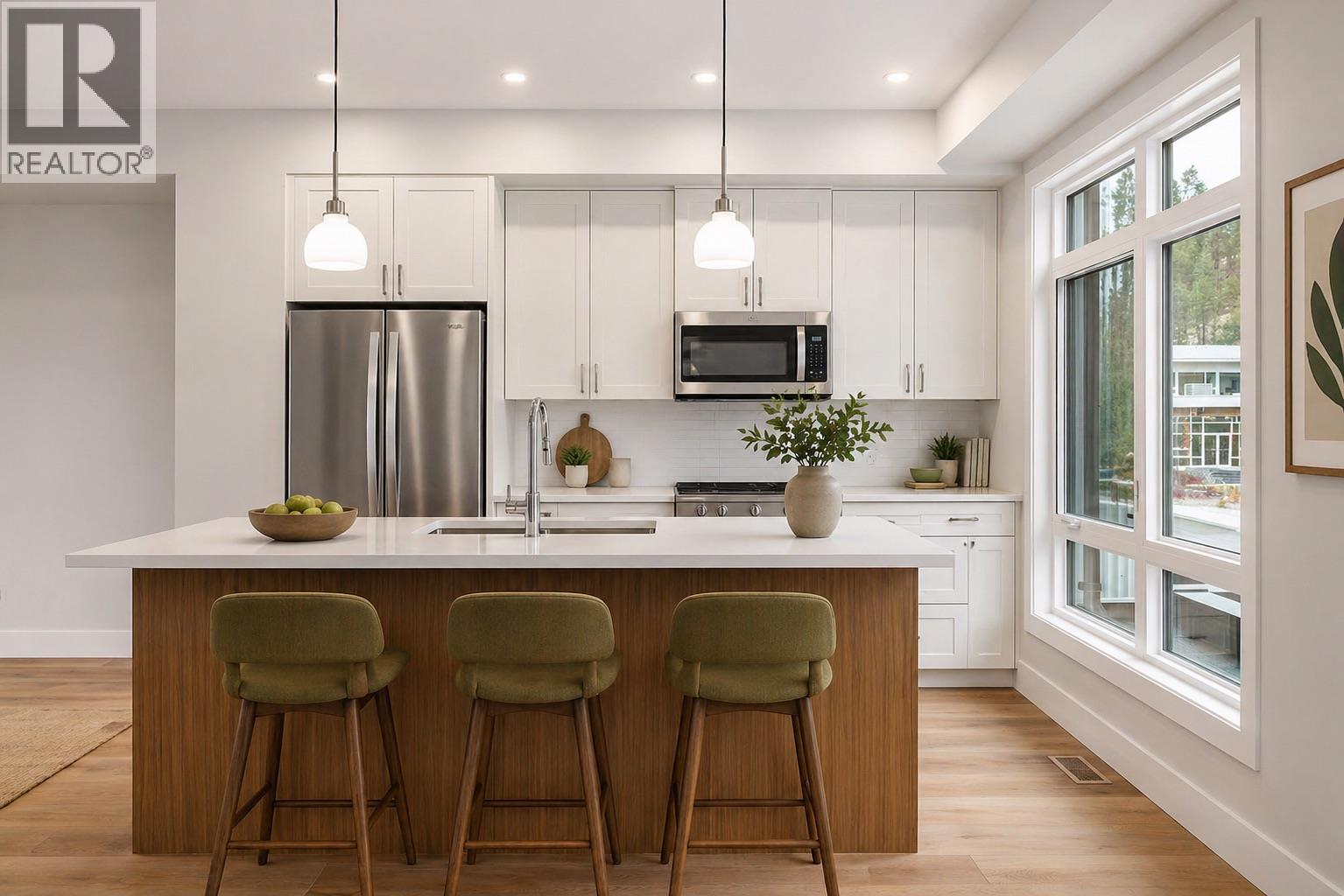 3425 Hilltown Drive Unit# 5, Kelowna, British Columbia  V1V 2B5 - Photo 1 - 10389481