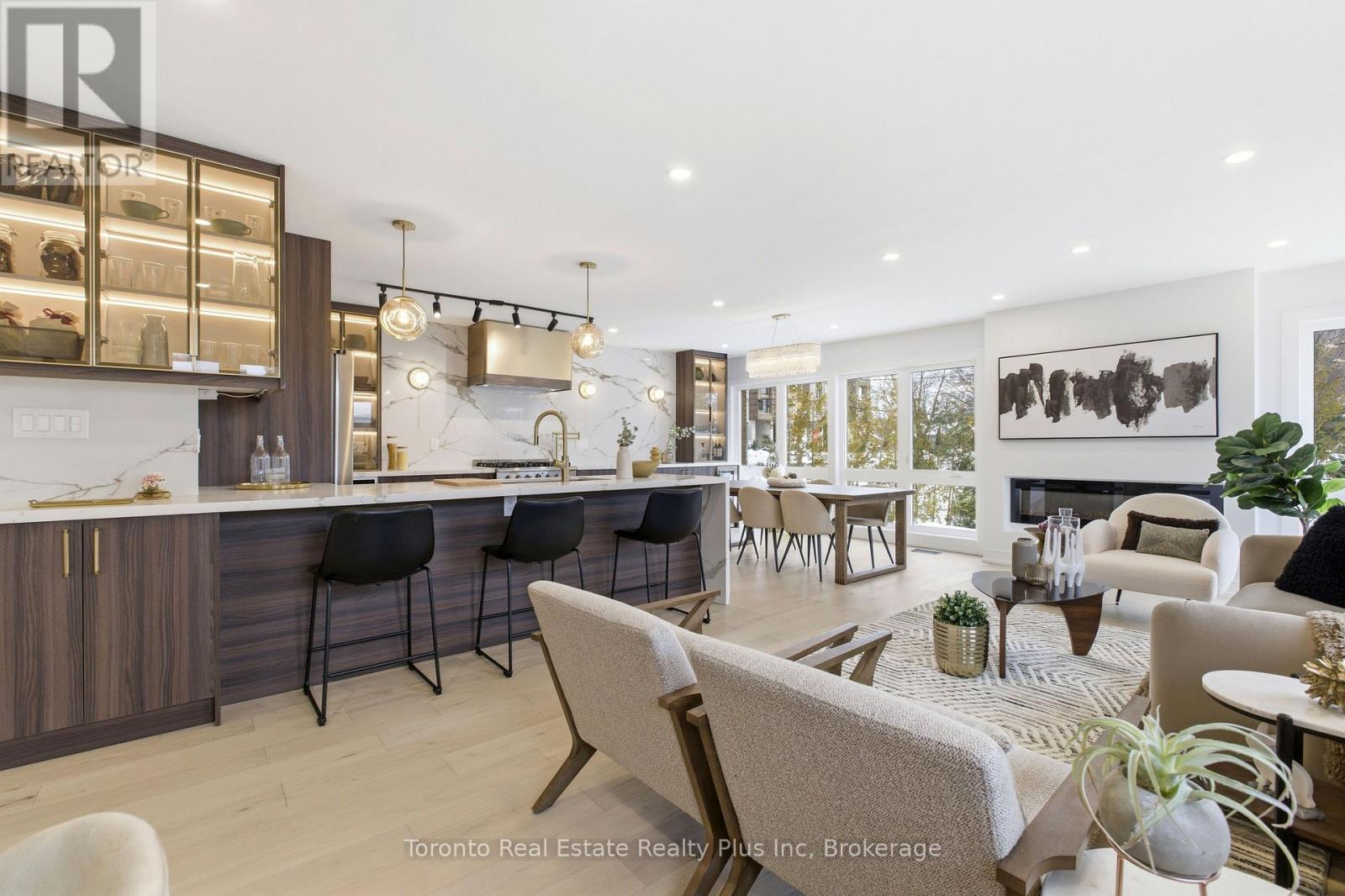 3 Blithfield Avenue, Toronto, Ontario  M2K 1X9 - Photo 2 - C13216438