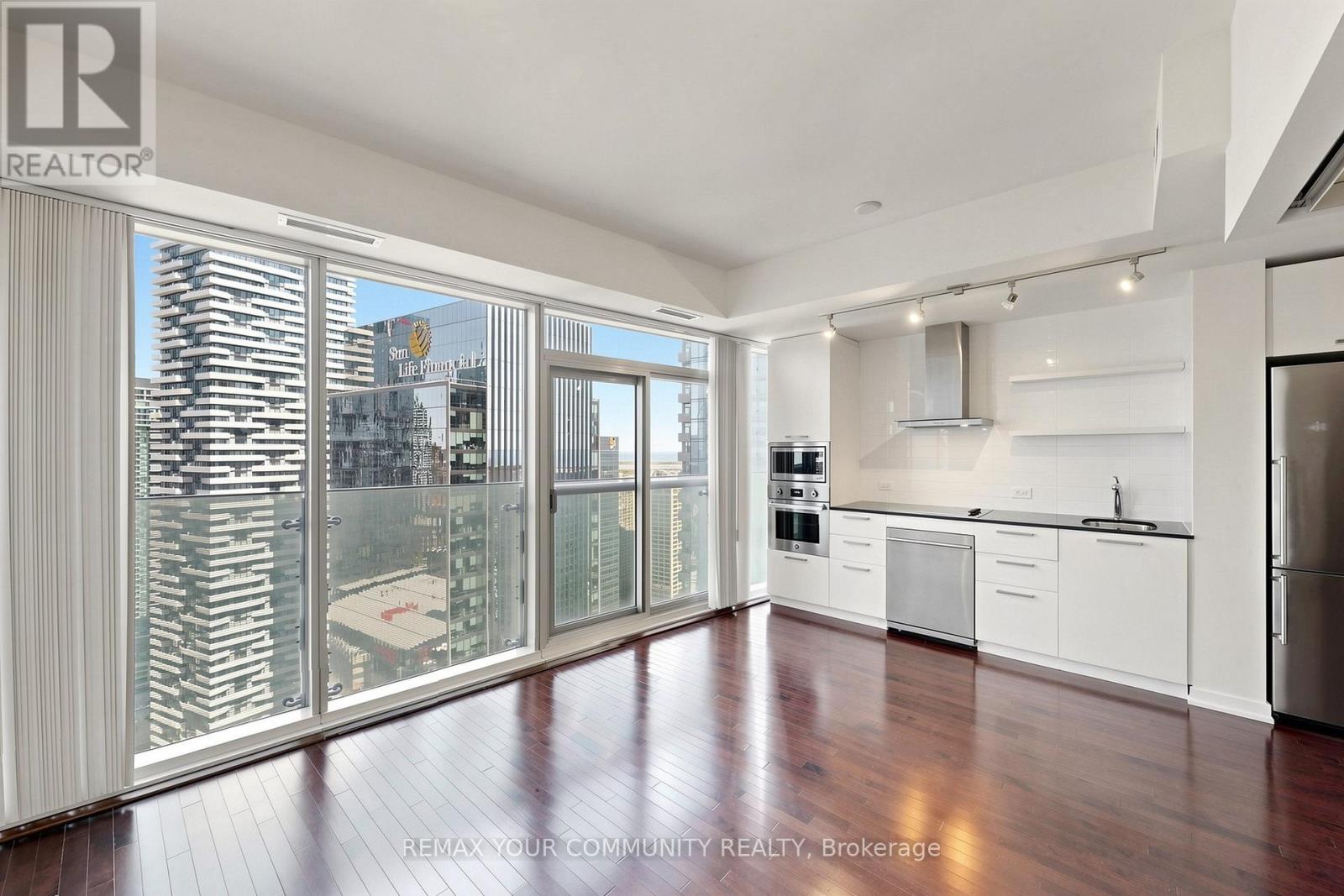 3901 - 12 York Street, Toronto, Ontario  M5J 0A9 - Photo 2 - C13216480