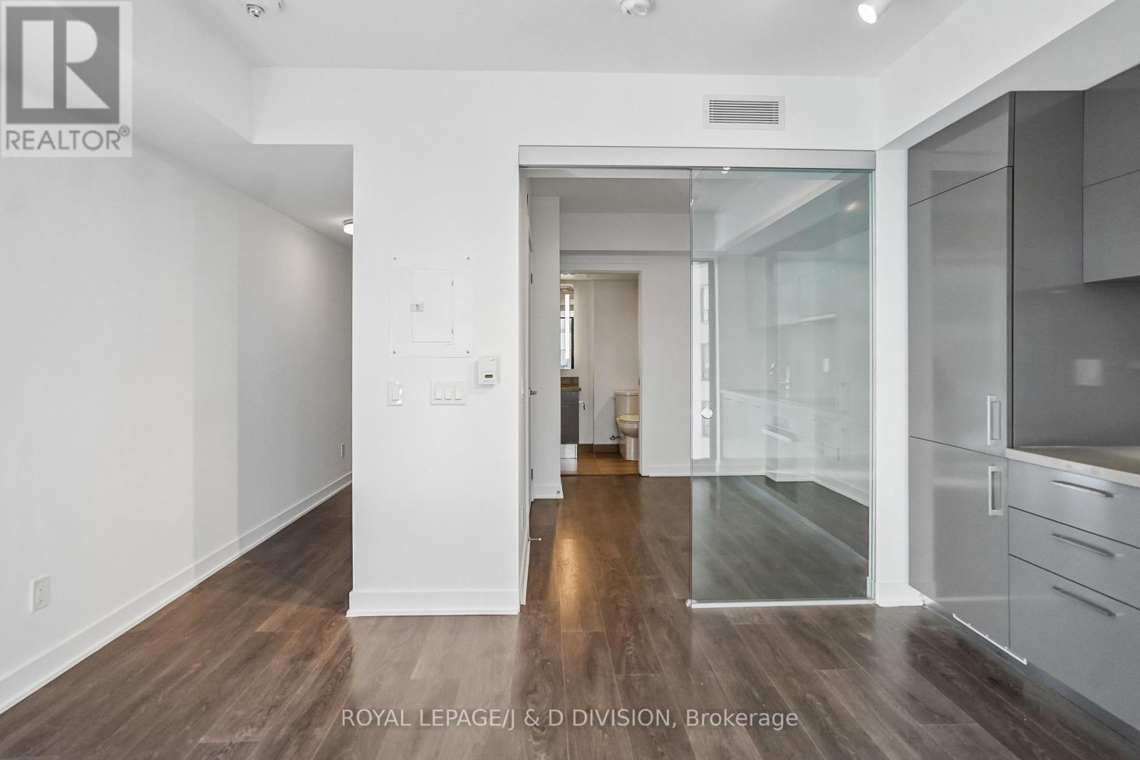 1705 - 188 Cumberland Street, Toronto, Ontario  M5R 0B6 - Photo 5 - C13216492