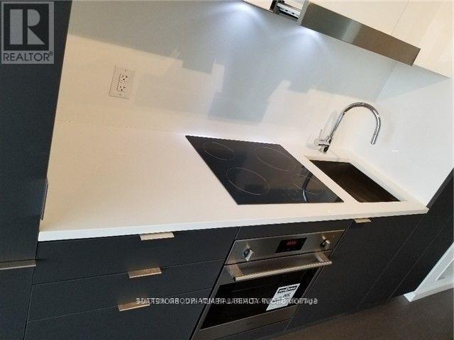 2301 - 170 Bayview Avenue, Toronto, Ontario  M5A 0M4 - Photo 9 - C13216498