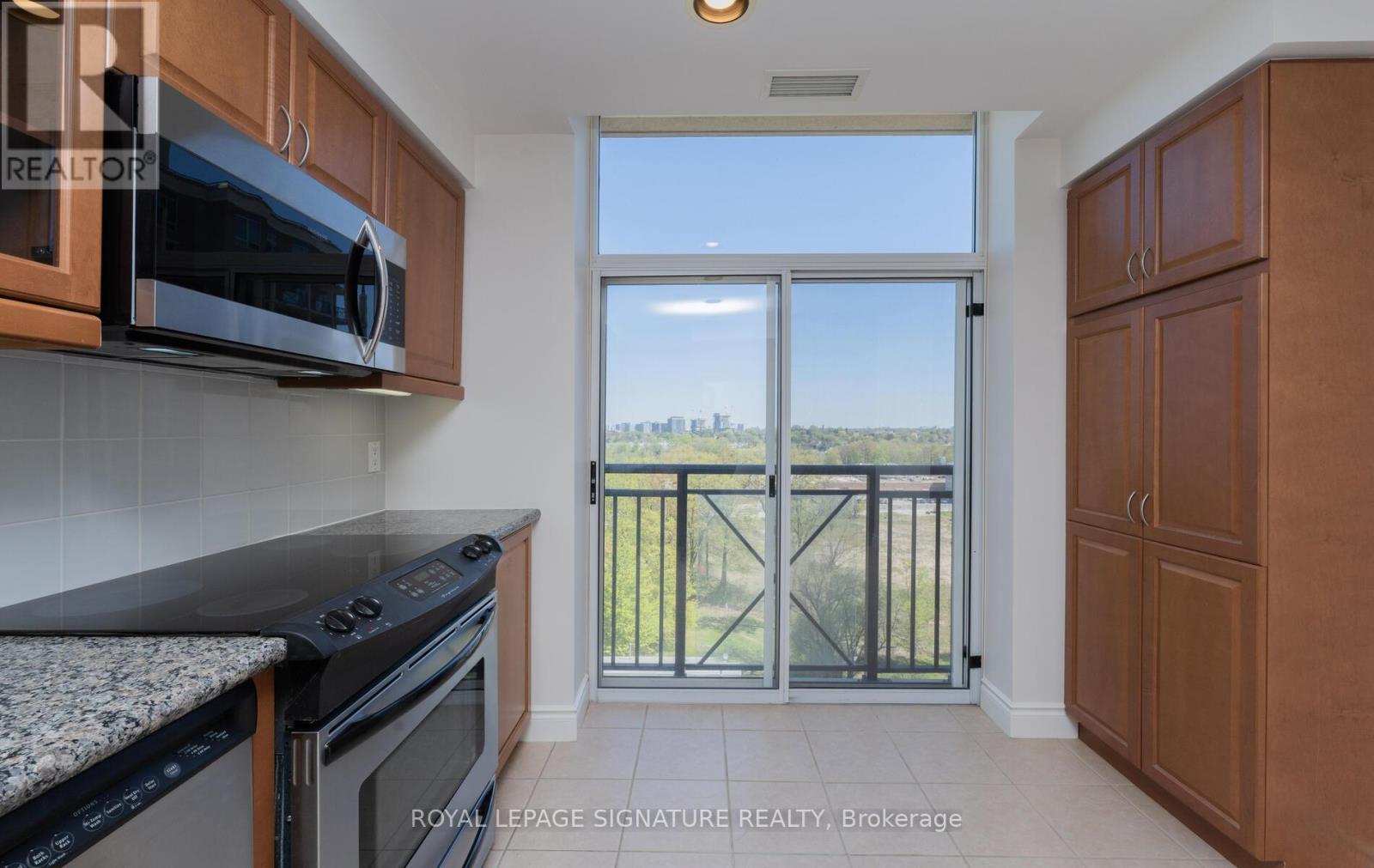 1106 - 1101 Leslie Street, Toronto, Ontario  M3C 4G3 - Photo 12 - C13216534