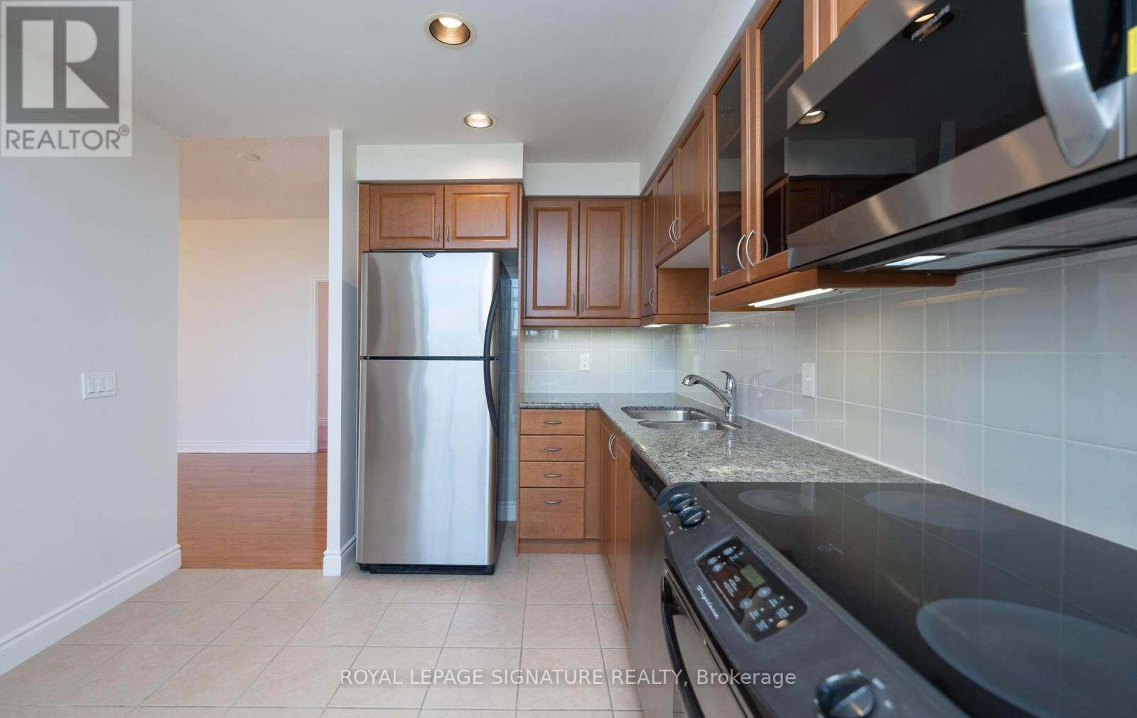 1106 - 1101 Leslie Street, Toronto, Ontario  M3C 4G3 - Photo 13 - C13216534