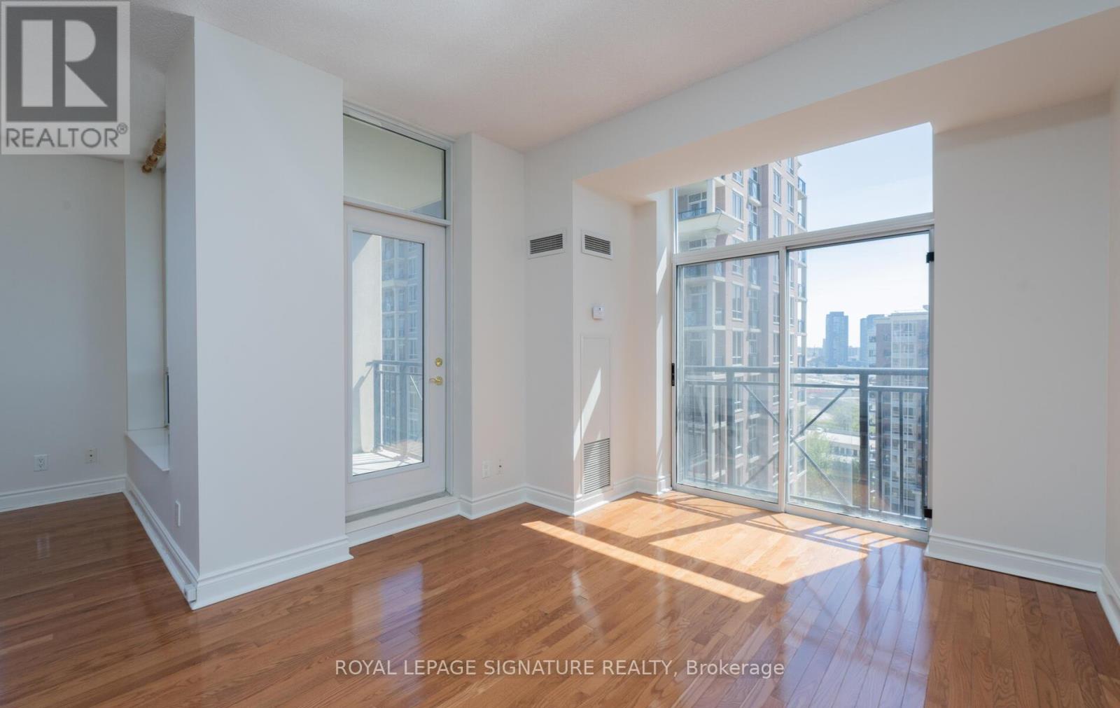 1106 - 1101 Leslie Street, Toronto, Ontario  M3C 4G3 - Photo 4 - C13216534