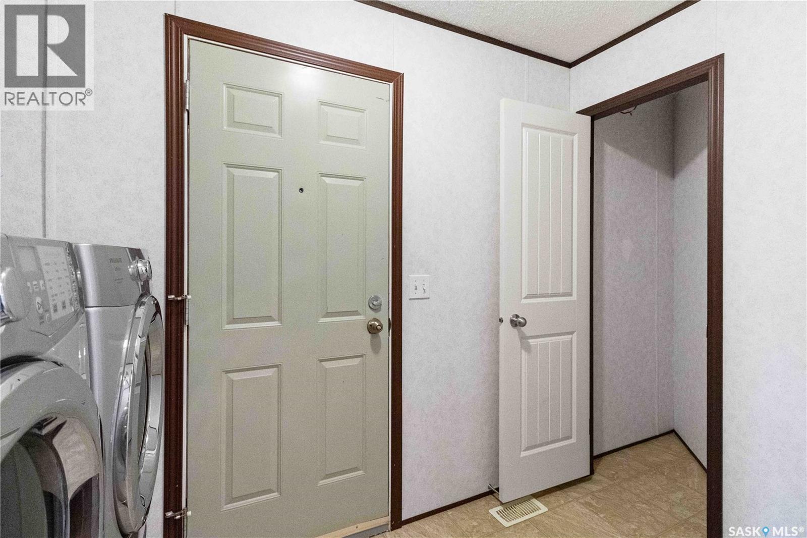 235 1st Avenue, Bradwell, Saskatchewan  S0K 0P0 - Photo 21 - SK037477