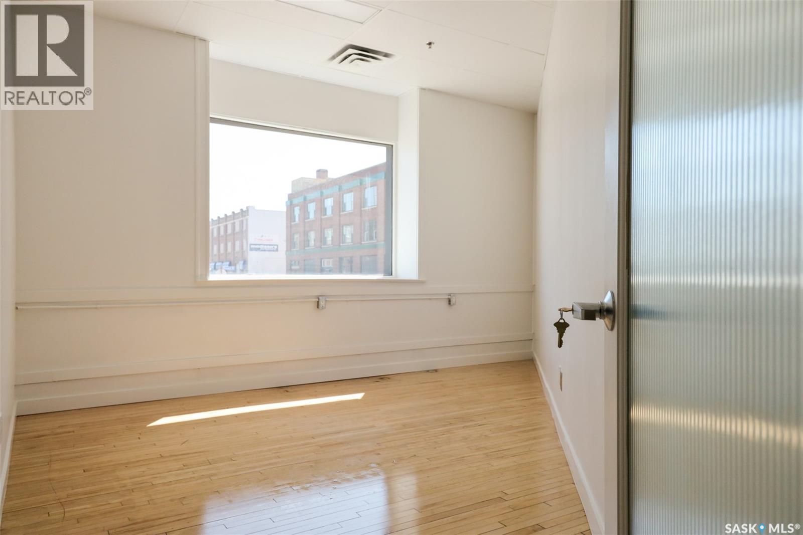 1170 Broad Street, Regina, Saskatchewan  S4R 1X8 - Photo 17 - SK037418