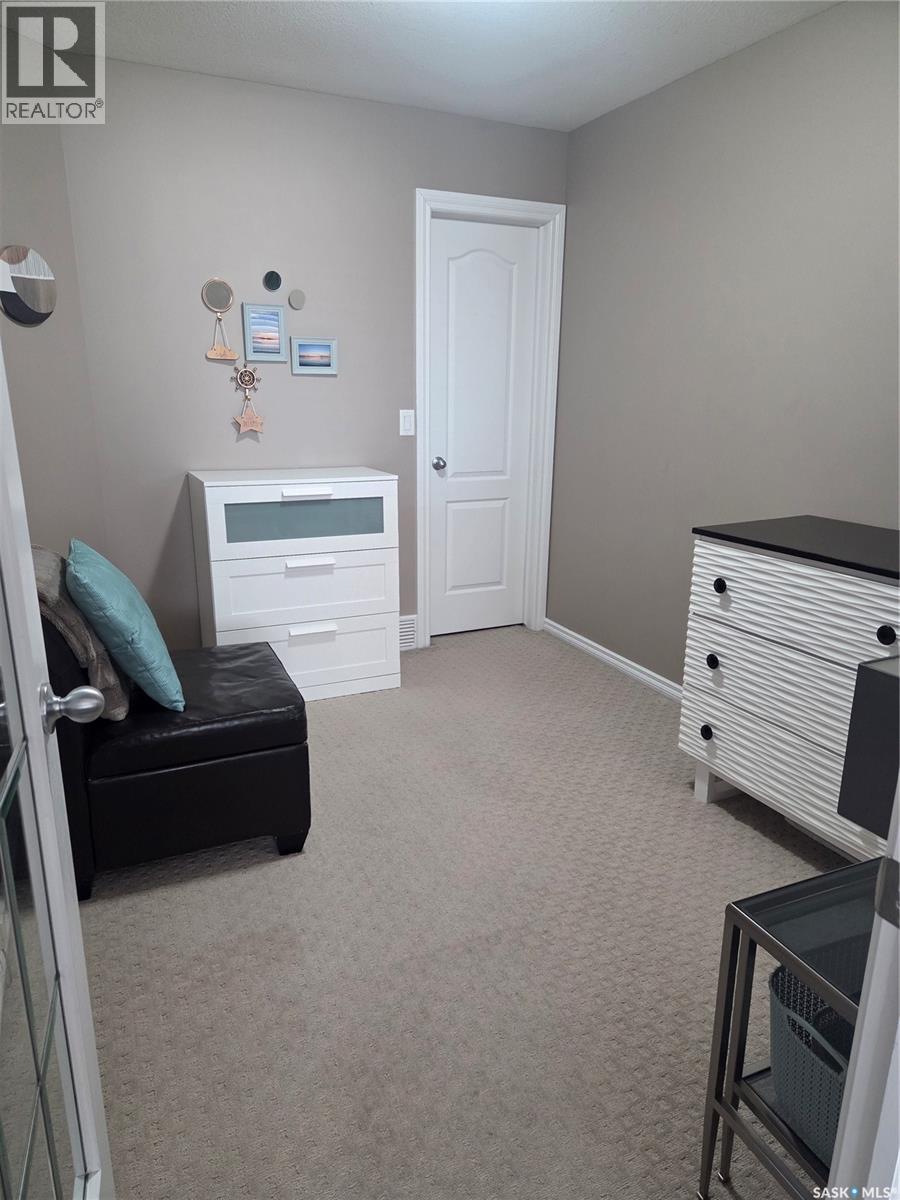 4144 Buckingham Drive E, Regina, Saskatchewan  S4V 3A9 - Photo 10 - SK037176